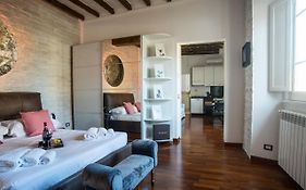 Navona New Charme Art Apartament